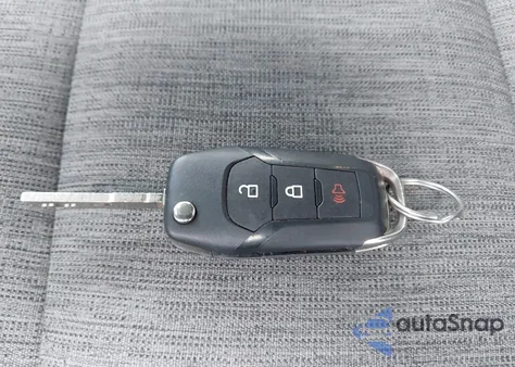 2023 Ford F-150 Xl z USA, uszkodzony, nr VIN 1FTFW1E59PFB24116